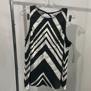 Women’s top sized XL